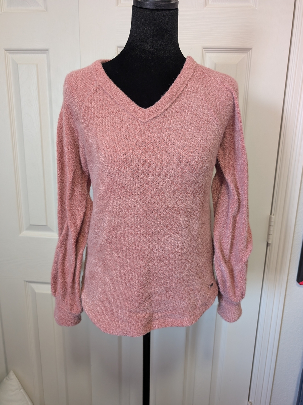 Hollister Blush Pink V-Neck Cozy Knit Sweater